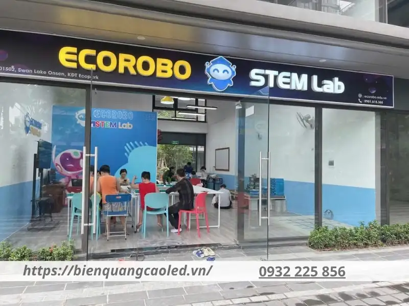 Bảng hiệu công ty là công cụ marketing hiệu quả