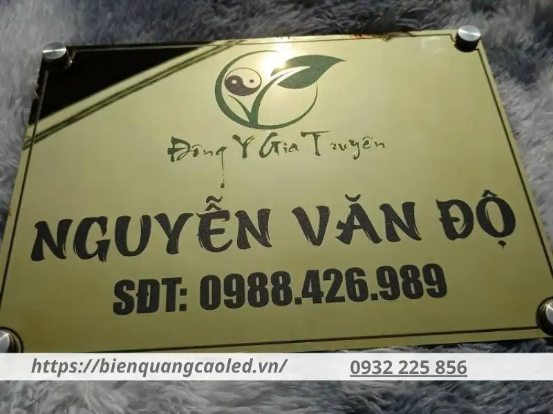 Bảng hiệu công ty inox ăn mòn có độ sáng bóng lâu dài