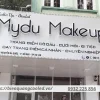 bảng hiệu makeup trang Phát
