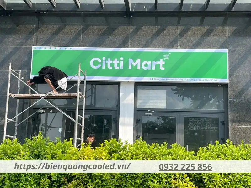 Biển quảng cáo tạp hoá giúp truyền tải thông tin dịch vụ hiệu quả