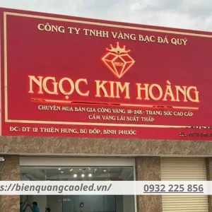 Biển quảng cáo cửa hàng vàng bạc cần thể hiện độ tin cậy cao