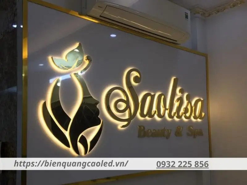 Biển quảng cáo spa tạo cảm giác chuyên nghiệp và tăng sự nổi bật