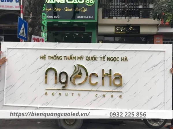 Biển quảng cáo thẩm mỹ viện