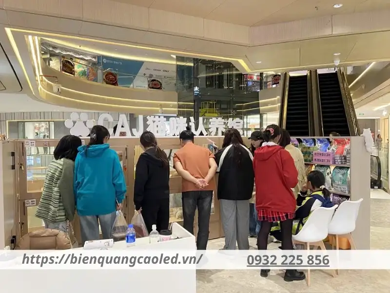 Biển quảng cáo siêu thị đẹp giúp thu hút khách hàng tiềm năng