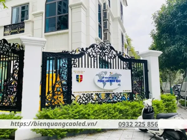 Mẫu biển quảng cáo trường mầm non 2