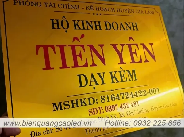 Bang hieu cong ty nho alu in UV