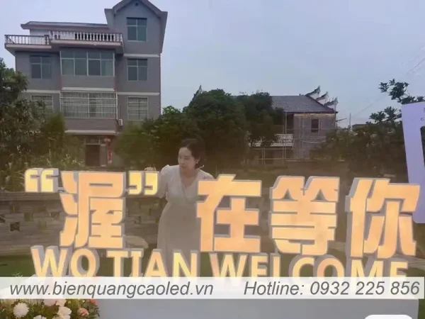 Chu 3D trang tri San Khau
