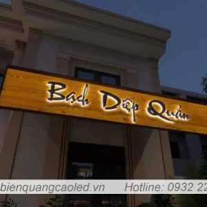 Chu alu hat den sang chan Trang Phat