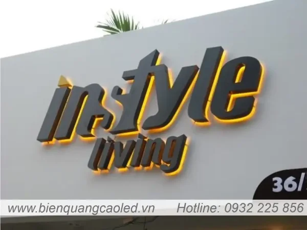 Chu inox gan nen bien op alu