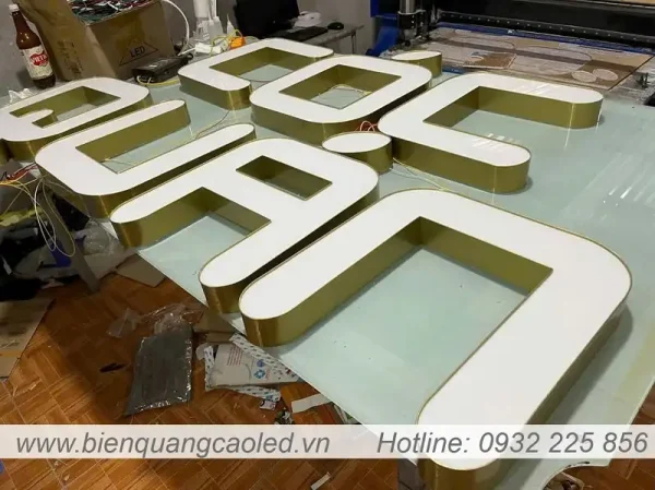 Chu noi inox long vien sang mat