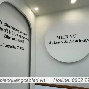 Mau bien quang cao chu noi dep spa