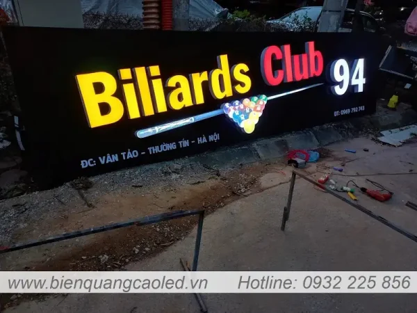 bien quang cao chu noi Mica quan bi a