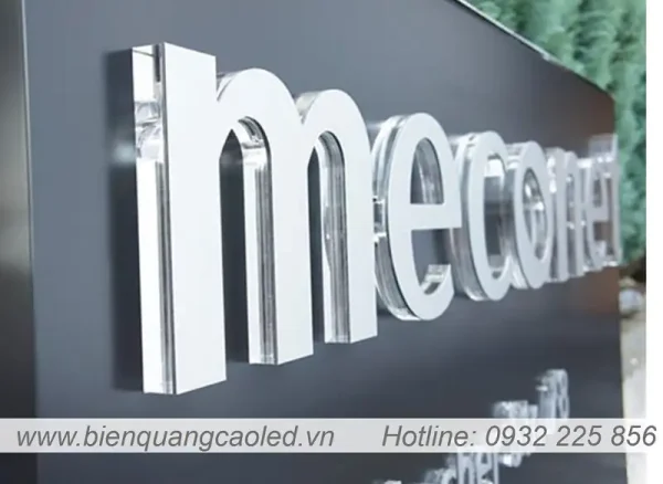 chu noi inox dan chan mica trong