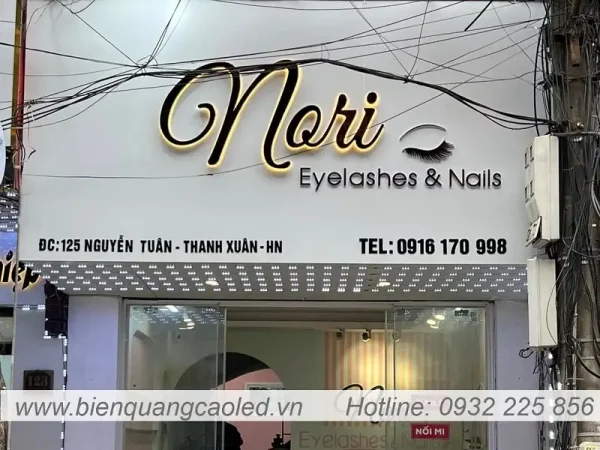 chu noi led mica
