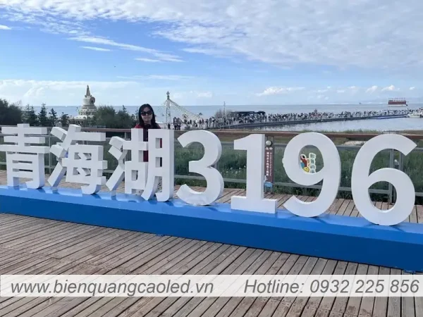 chu noi trang tri su kien