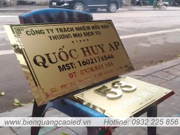 Bien cong ty inox chan vat chu noi