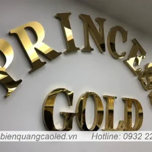 Bien hieu chu inox vang guong
