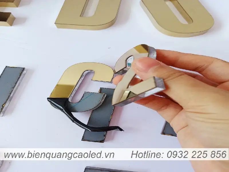 Chu inox 2 lop de mica trong Ha Noi