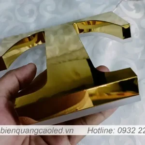 Chu inox sang hat chan Trang Phat