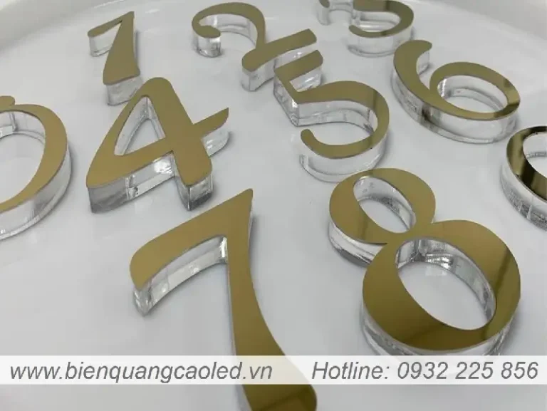 Chữ Mica Chân Mica Trong