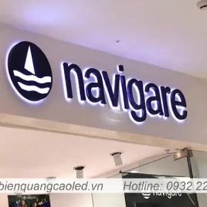 Chu mica sang hat chan