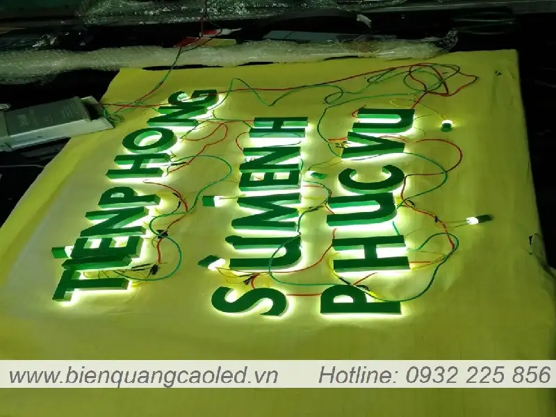 Gia lam chu inox sang hat chan