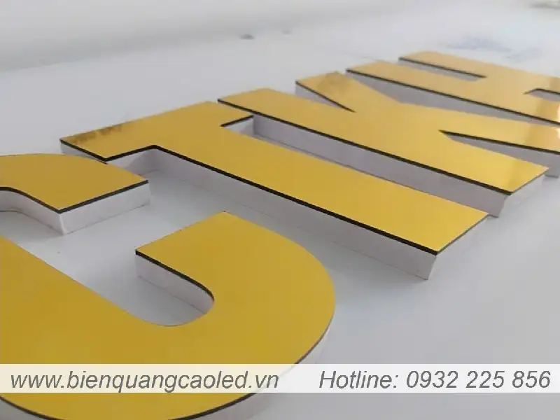 Gia thi cong chu alu trang guong