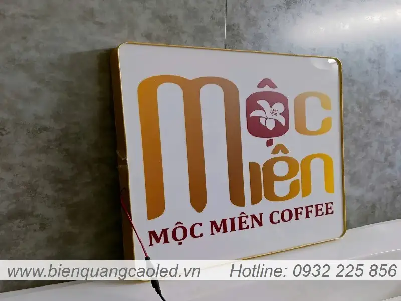 Lam logo bien quang cao hop den long vien dep