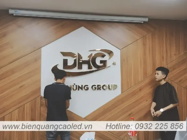 Logo inox khong sang den Trang Phat