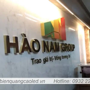 Logo inox vang guong sang tu nhien