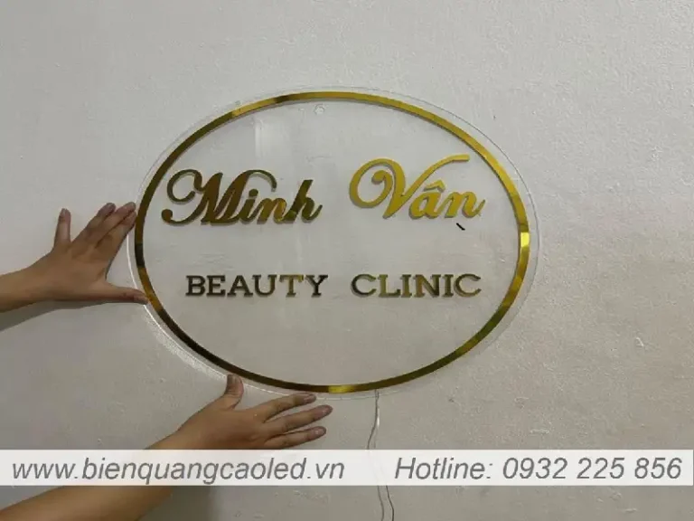 Logo Mica Trong Không Sáng Đèn 3mm Chữ Dán