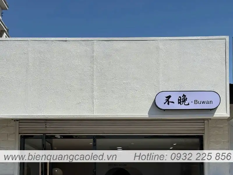 Mau logo bien quang cao hop den long vien dep