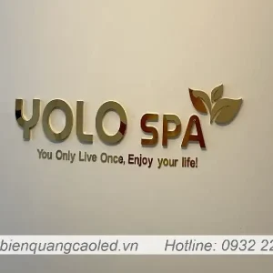 Mua logo inox khong sang den