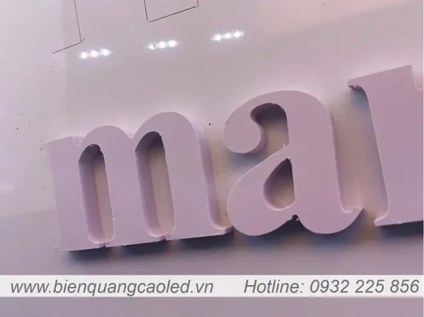 Tam Fomex Trang dan tuong chu noi