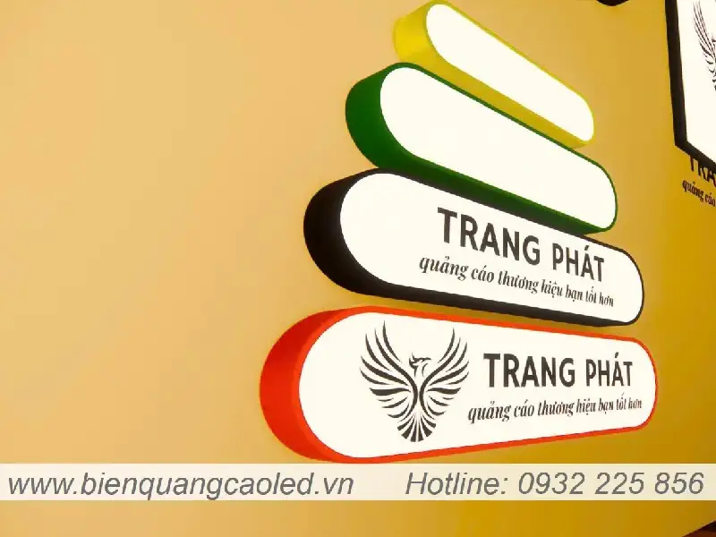 Thiet ke logo bien quang cao hop den long vien