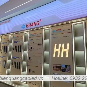 bang hieu hop den quang cao
