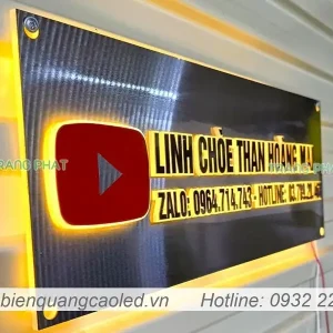 chu inox hat chan van phong dep