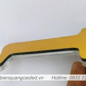 chu noi mica co den
