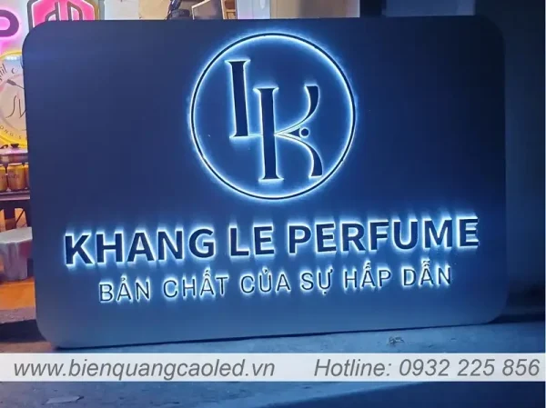 logo den led treo tuong