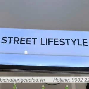 Bien quang cao hop den 5 canh
