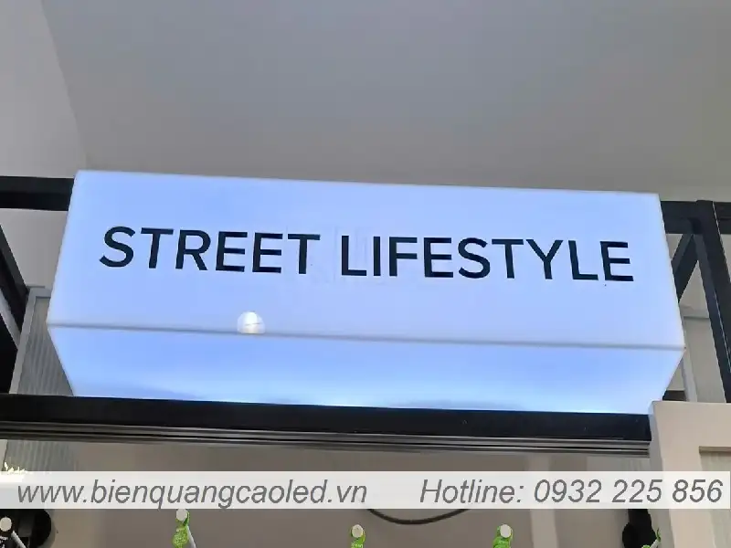 Bien quang cao hop den 5 canh Bien quang cao hop den 5 canh