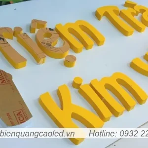 Chu noi mica 18cm khong den