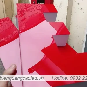 Chu noi mica do sang den