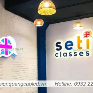 Chu noi mica sang canh