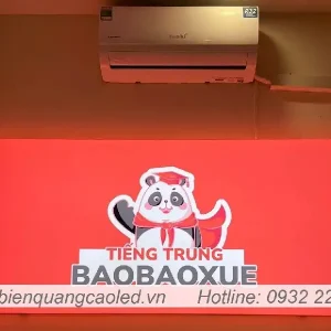 Hop den quang cao LED 5 canh ngoai troi