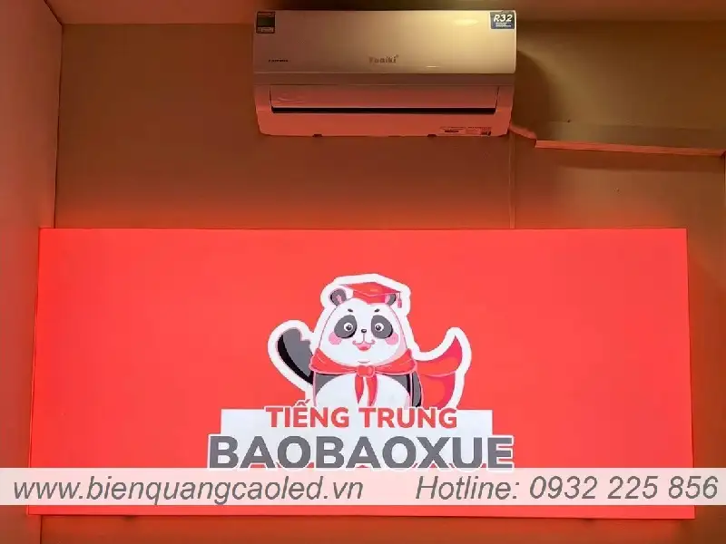 Hop den quang cao LED 5 canh ngoai troi Hop den quang cao LED 5 canh ngoai troi