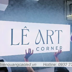 Lam bien hop den quang cao 5 canh