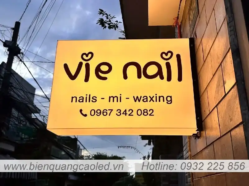Mau bien vay hop den quang cao sang 5 canh Mau bien vay hop den quang cao sang 5 canh