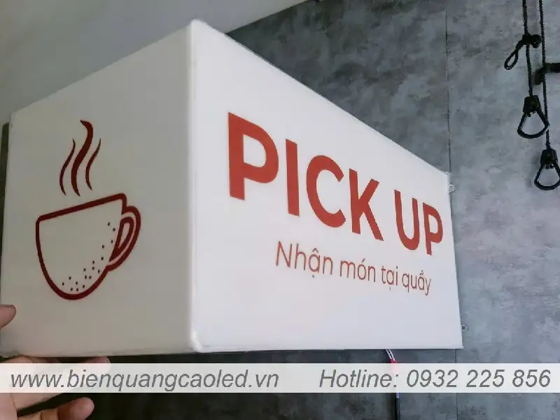 Mau bien vay hop den quang cao sang 5 canh Mau bien vay hop den quang cao sang 5 canh