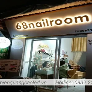 Mau chu noi mica sang canh Trang Phat
